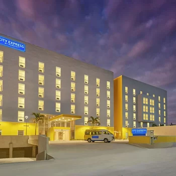 City Express by Marriott Cancun Aeropuerto