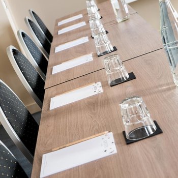 里昂安盟體育場科普斯特爾酒店