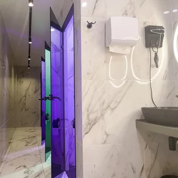 Deep Hotel