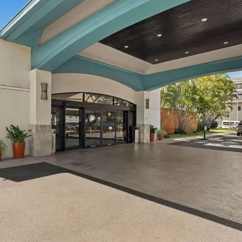 Airport Honolulu Hotel