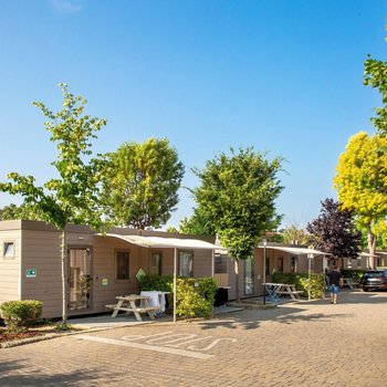 hu Roma Camping In Town