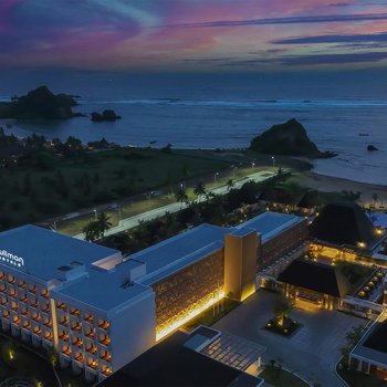 Pullman Lombok Merujani Mandalika Beach Resort