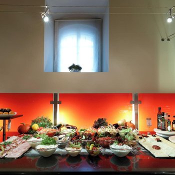 塔利亞歐洲之星酒店