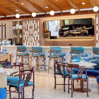 Cloudotel Walking Street