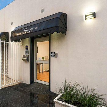 Fawkner Executive Suites & Serviced Apartments