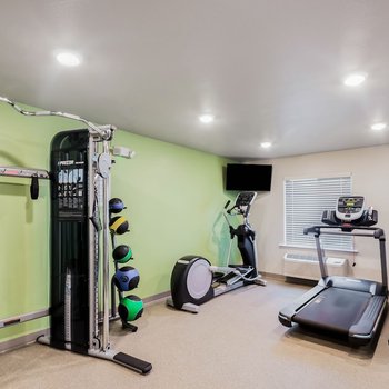 WoodSpring Suites Chicago Addison