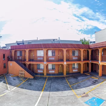 康特利赫爾斯酒店