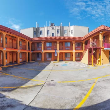 康特利赫爾斯酒店