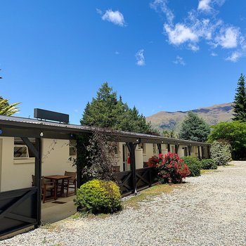 牌樓小屋汽車旅館