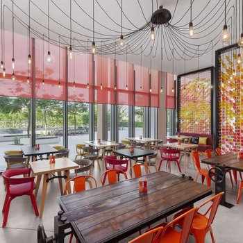 迪拜阿爾西夫希爾頓歡朋酒店