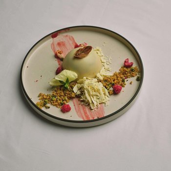 Radisson on Flagstaff Gardens Melbourne