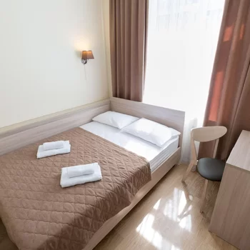 阿卡迪米克迷你酒店