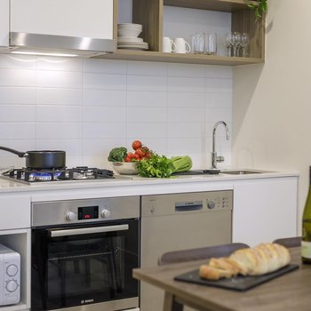 Brady Apartment Hotel Hardware Lane