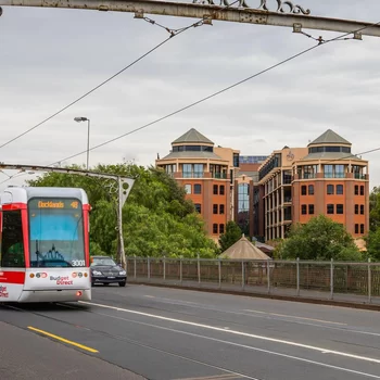 Amora Hotel Riverwalk Melbourne