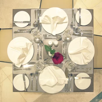 薩賈阿爾麥地那酒店