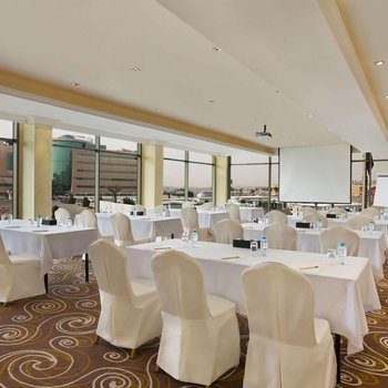 DoubleTree by Hilton Dhahran