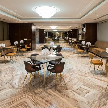 布萊拉阿爾威薩拉特酒店