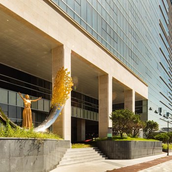 GOLDEN TULIP Incheon Airport Hotel & Suites