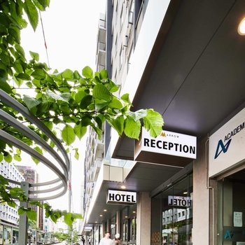 斯旺斯頓箭頭酒店