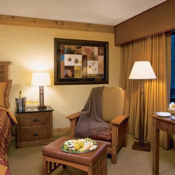 優勝美地泰納亞洛奇酒店