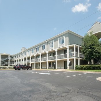 Studio 6 Suites Norcross, GA