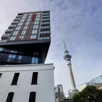 Ramada Suites By Wyndham Victoria Street West