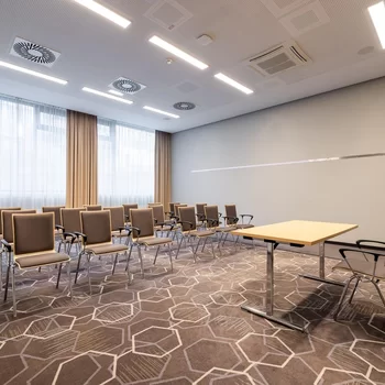 維也納美泉宮星辰酒店