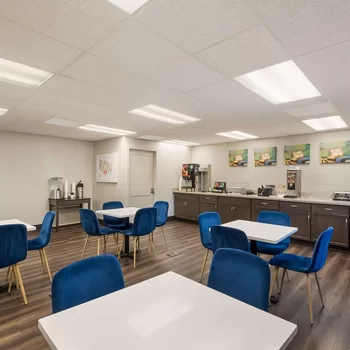 SureStay Plus Hotel by Best Western SeaTac Airport