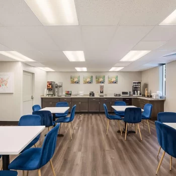 SureStay Plus Hotel by Best Western SeaTac Airport