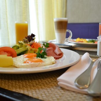 Hotel Suschevsky Safmar (ex. Holiday Inn Suschevsky)