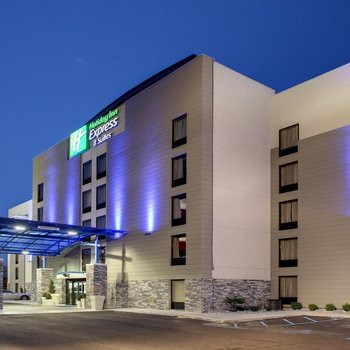 Holiday Inn Express & Suites Jackson Downtown - Coliseum