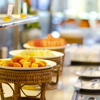 Pinnacle Lumpinee Park Hotel