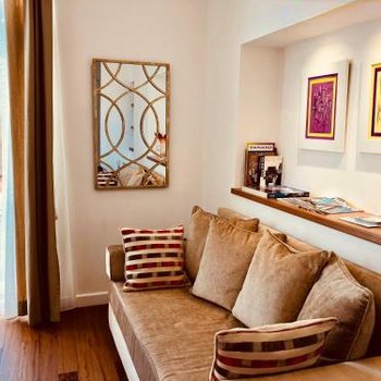 900 Piazza del Popolo