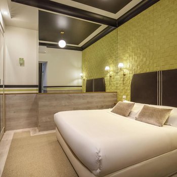 瑞萊斯豪華科索酒店