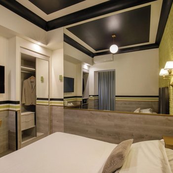 瑞萊斯豪華科索酒店