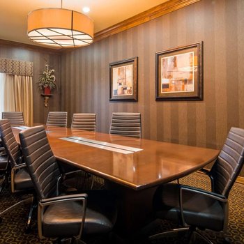 Best Western Plus Christopher Inn  Suites