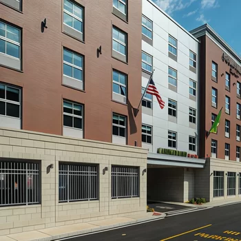 Courtyard Edgewater NYC Area