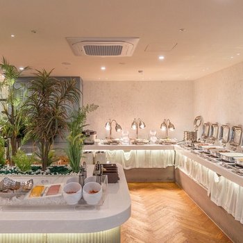 February Dongseong-ro The Signature