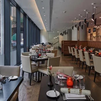 倫敦塔希爾頓逸林酒店