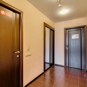 魯緬采沃太陽花酒店