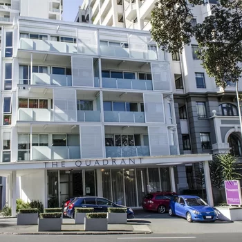 卡德蘭特酒店及套房