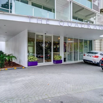 卡德蘭特酒店及套房