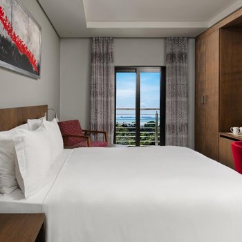 Crowne Plaza Dar ES Salaam