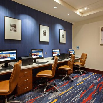 Holiday Inn Express & Suites San Francisco Fishermans Wharf