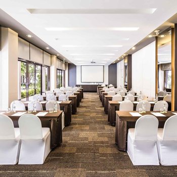 宜必思曼谷河濱酒店