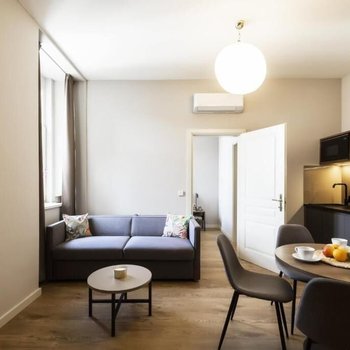 Franz BY ZEITRAUM 弗朗茨之間