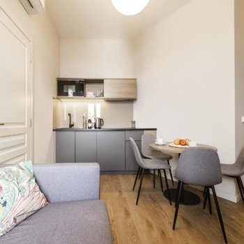 Franz BY ZEITRAUM 弗朗茨之間