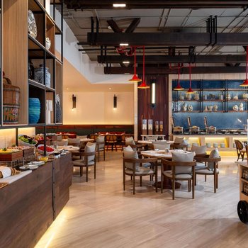 Mercure Bangkok Surawong