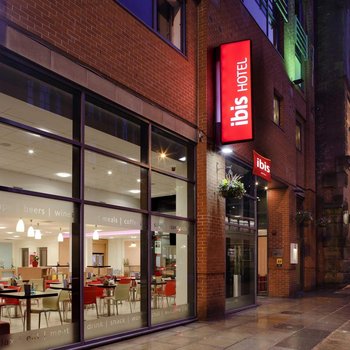 Ibis Manchester Centre 96 Portland Street