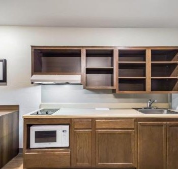 WoodSpring Suites Chicago Addison